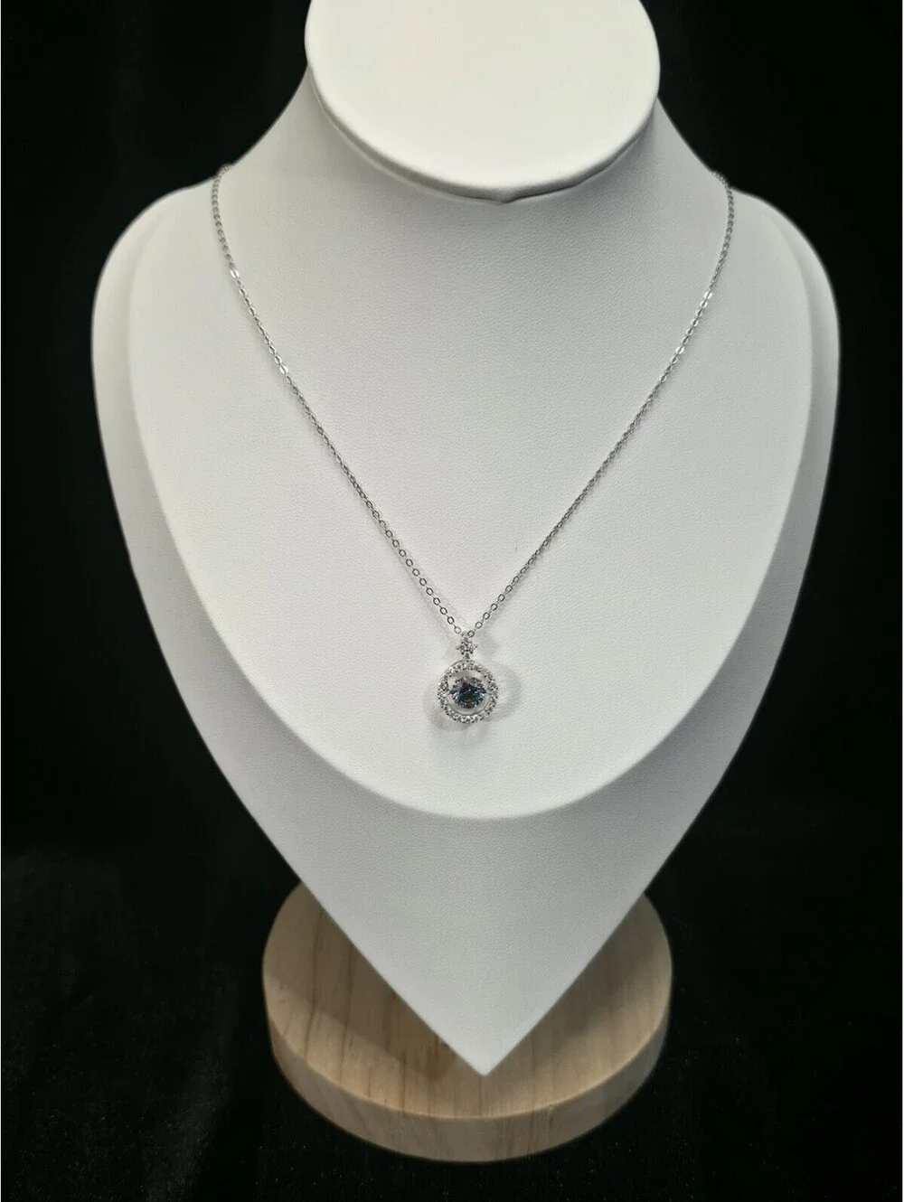 1k Rainbow Blue Floating Moissanite Pendent With Adjustable 16-18